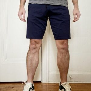 Public Rec Men’s 10” Daymaker Shorts Size 32 Navy